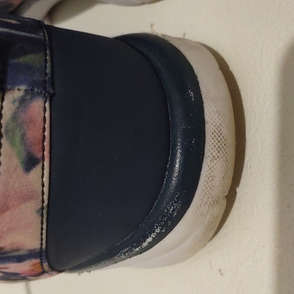 ShoeDazzle blue and pink floral shoe sneaker size 6.5 women flowers - Picture 7 of 11